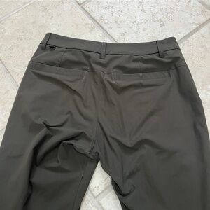 Lululemon Men's Commision Chino Green Pants